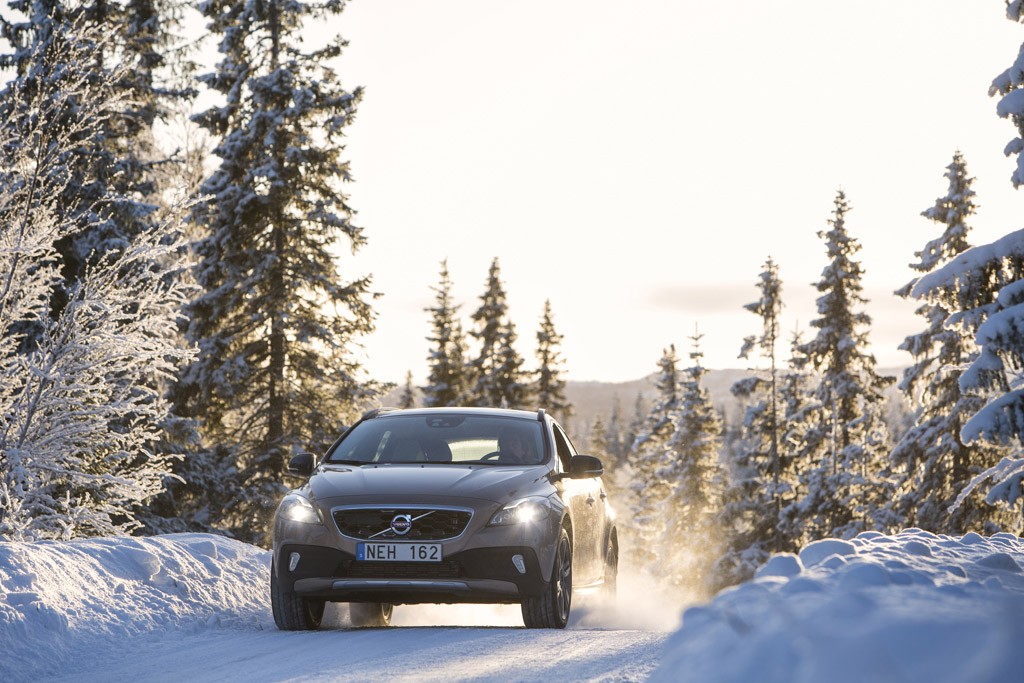 Volvo V40 T5 AWD Cross Country: szwedzka tradycja