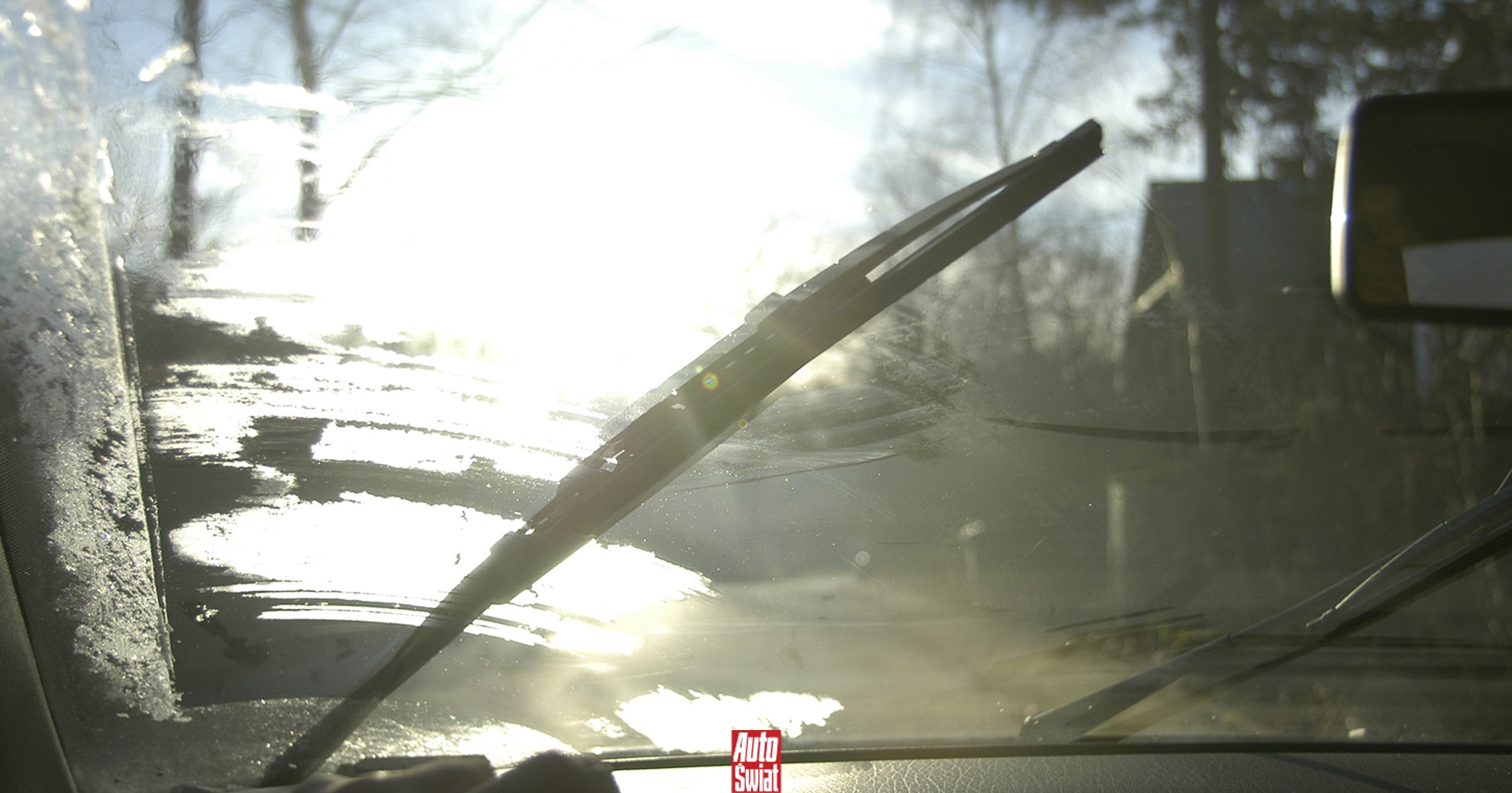 Jest prosty sposób na lepszą widoczność podczas jazdy. Wystarczy środek, który każdy ma w domu