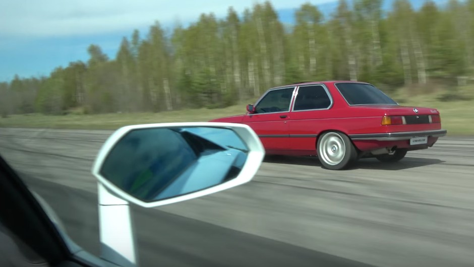 Lambo Aventador wącha spaliny sleepera BMW 323i [E21]....
