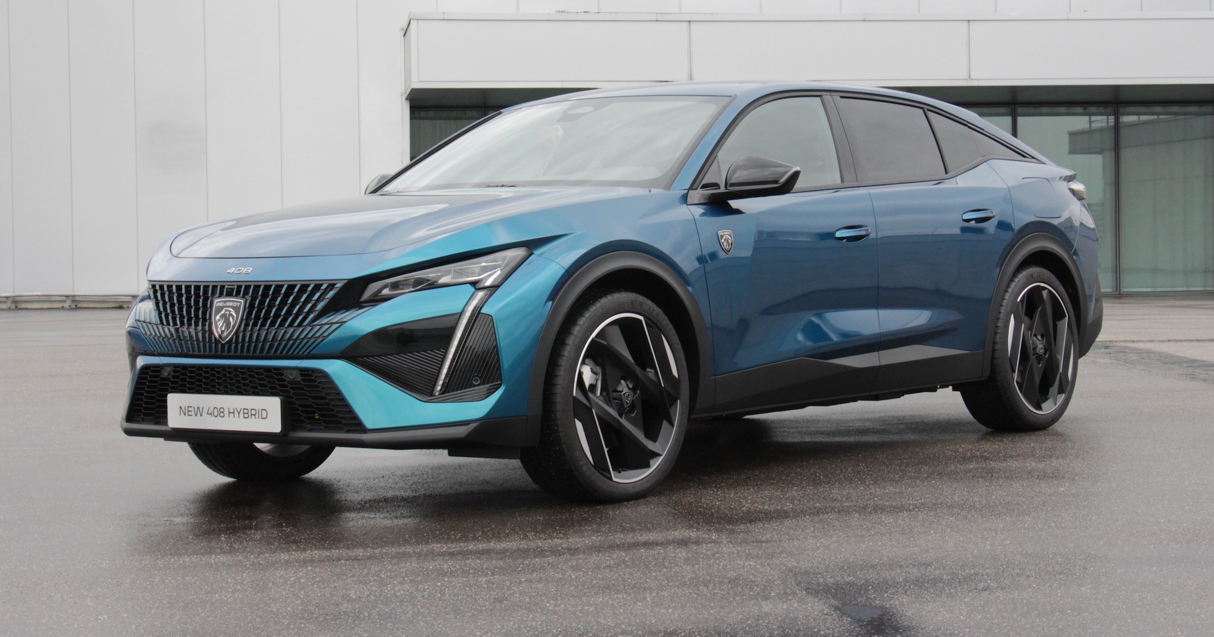 Peugeot 408