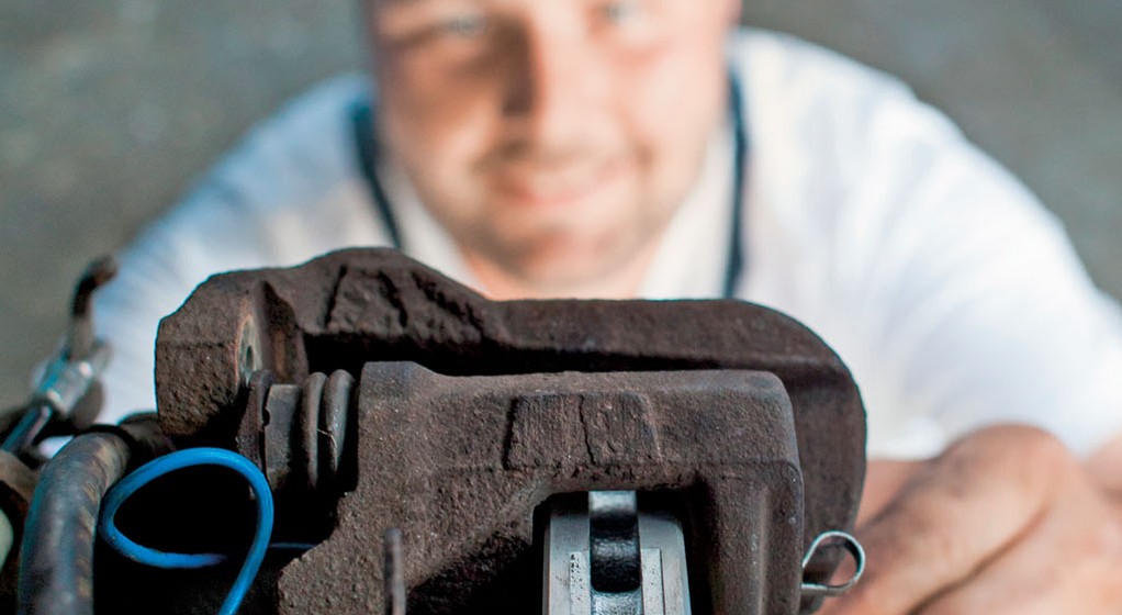 Jak wybrać dobre klocki i tarcze hamulcowe?