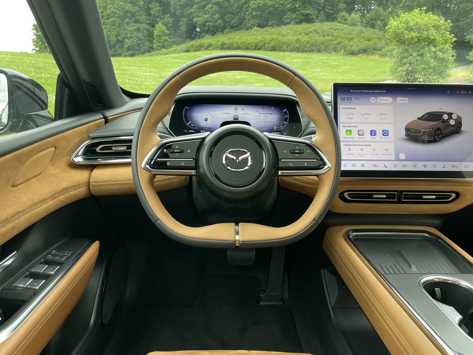 Mazda 6e