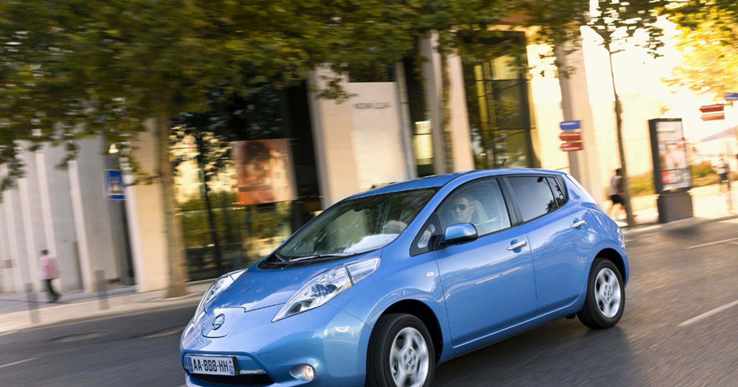 Nissan Leaf: 175 km cichej ekojazdy