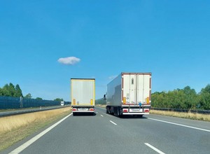 Ostatni weekend (prawie) bez ciężarówek na drogach. Wyjątków jest dużo