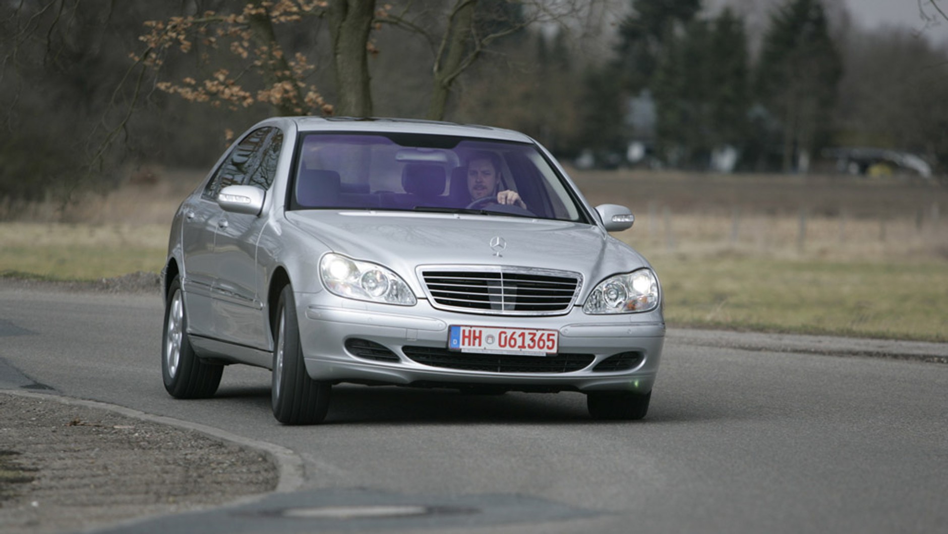 Używane Audi A8, BMW serii 7 i Mercedes klasy S: duża przyjemność za małe pieniądze