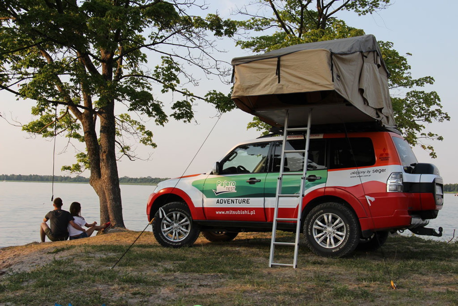 Mitsubishi Pajero 3.2 DID Instyle  - na pohybel SUV-om