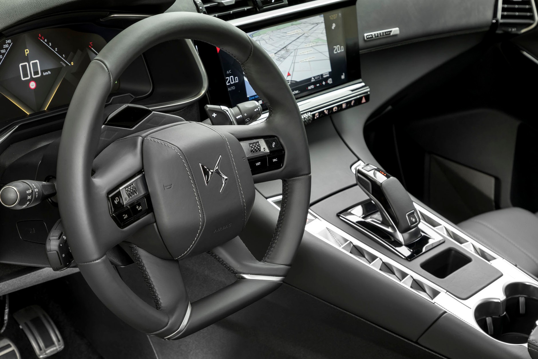 DS 7 Crossback - SUV na medal