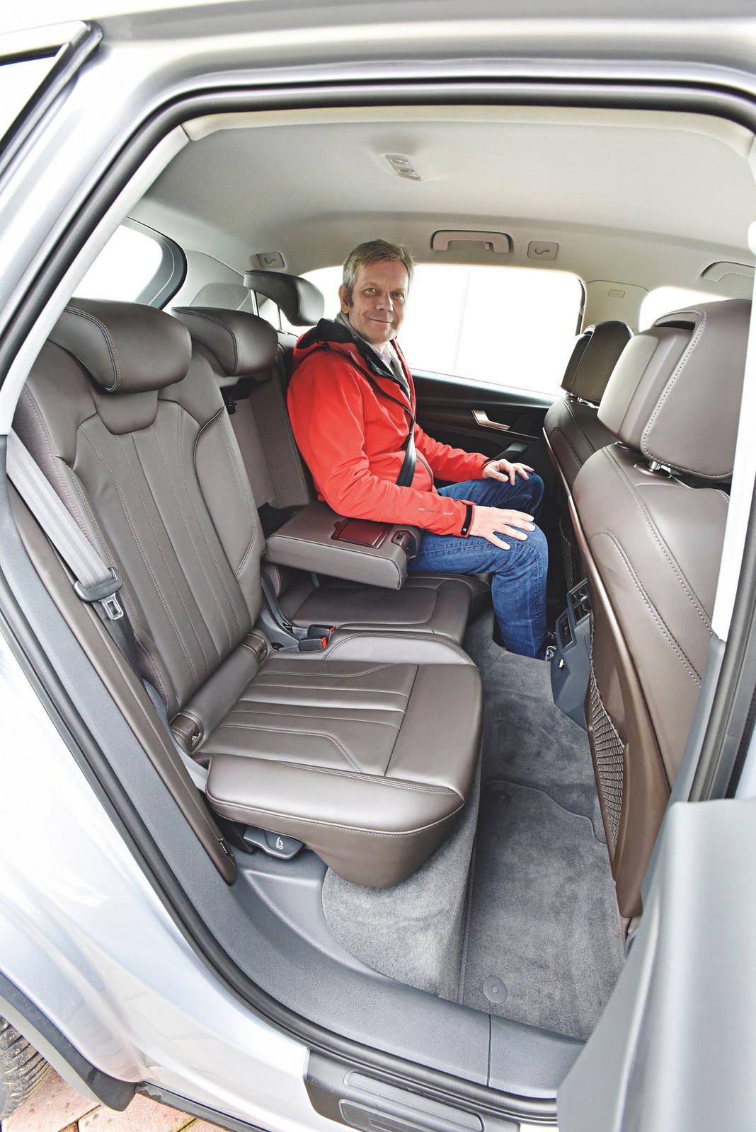 Alfa Romeo Stelvio vs. Audi Q5, BMW X3, Mercedes GLC i Volvo XC60 - 5 wszechstronnych diesli