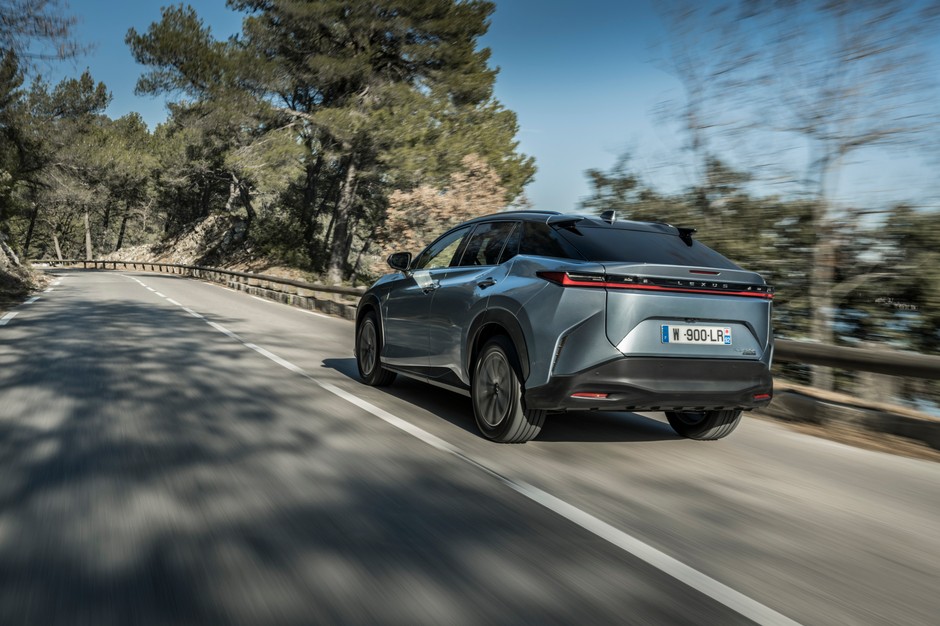 Lexus RZ 450e 2023