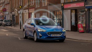 Ford ostrzeże o niebezpiecznych drogach