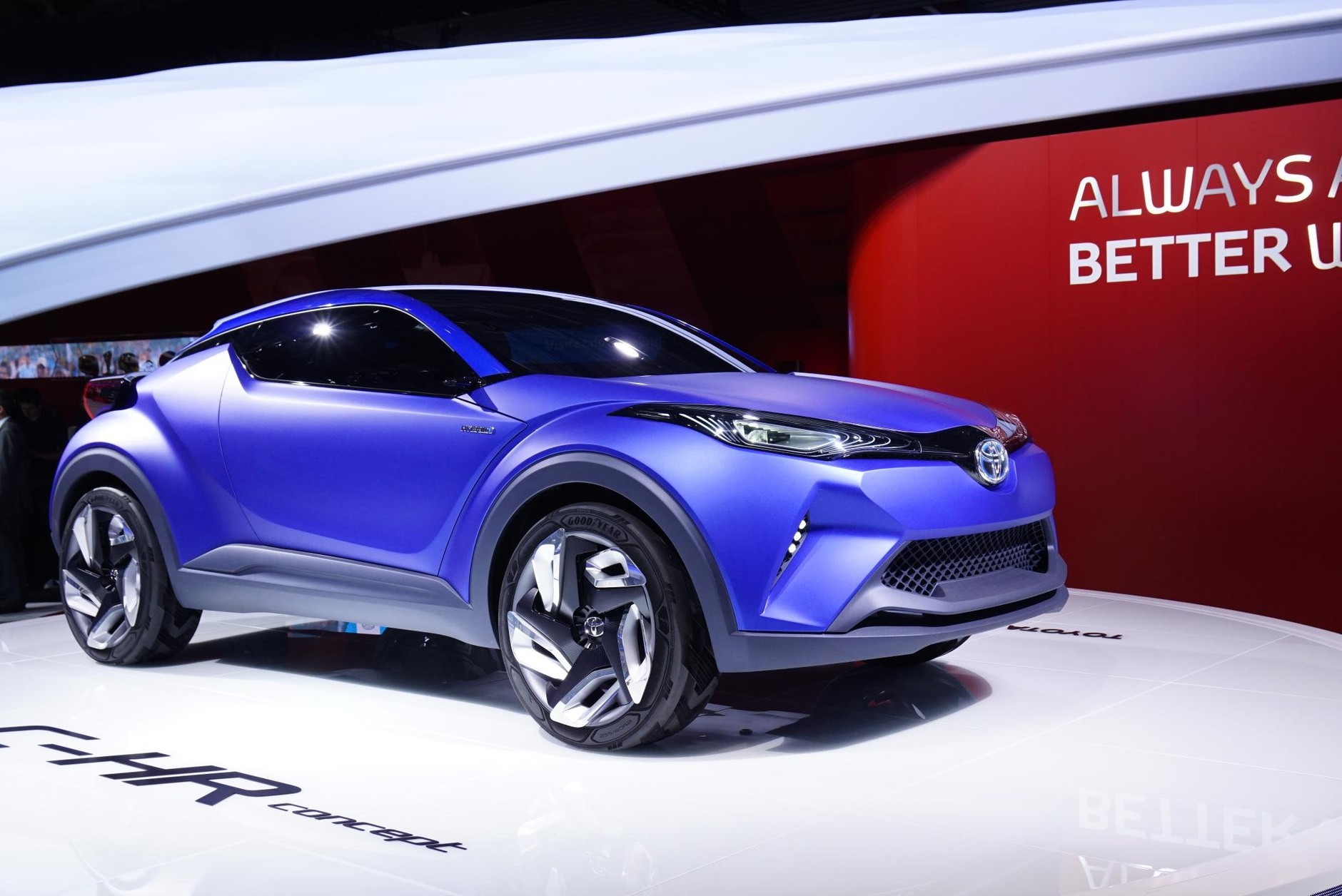 Toyota C-HR – Paryż 2014