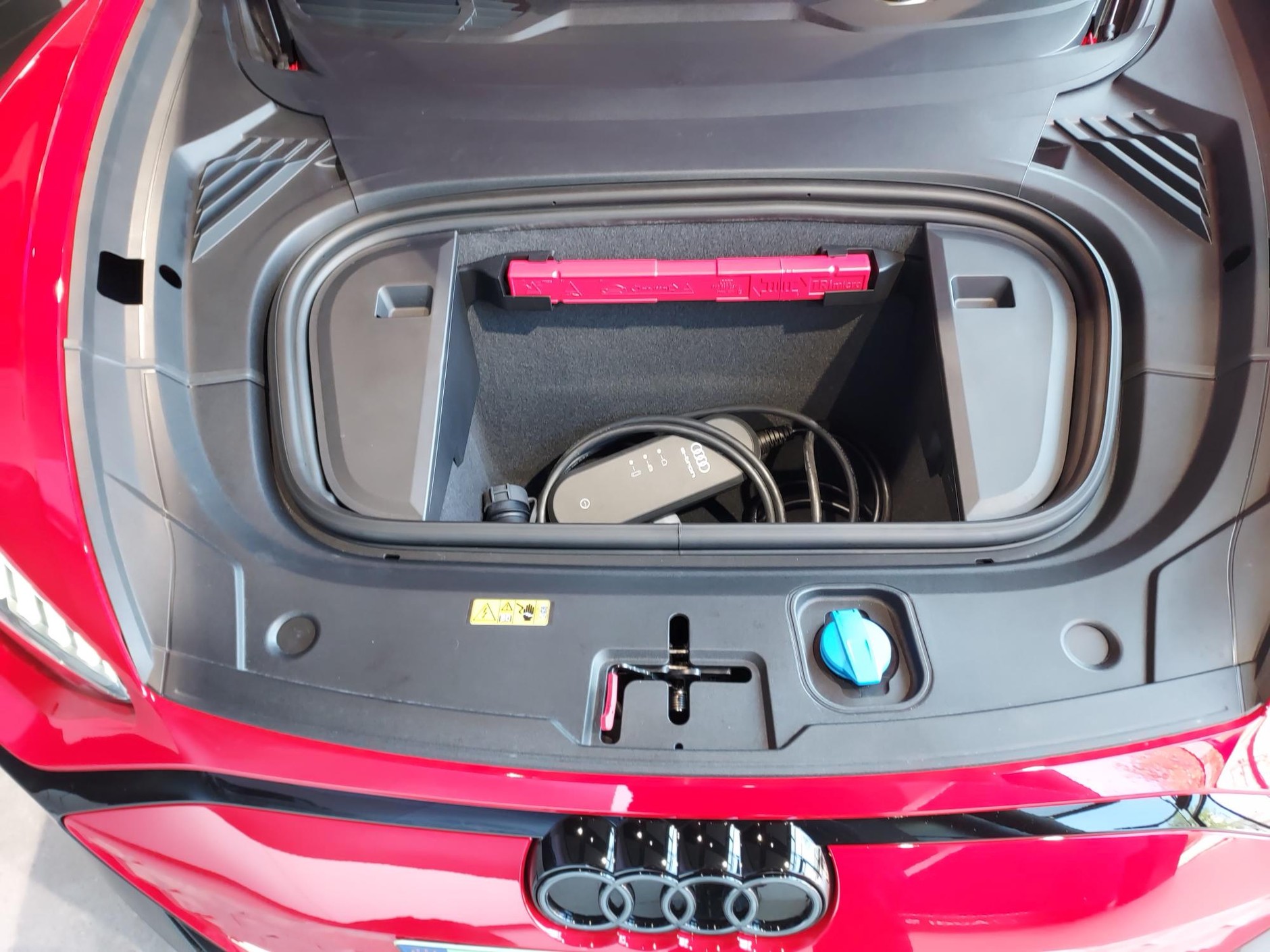 Nowe Audi e-tron GT. Bagażnik z przodu – 81 l