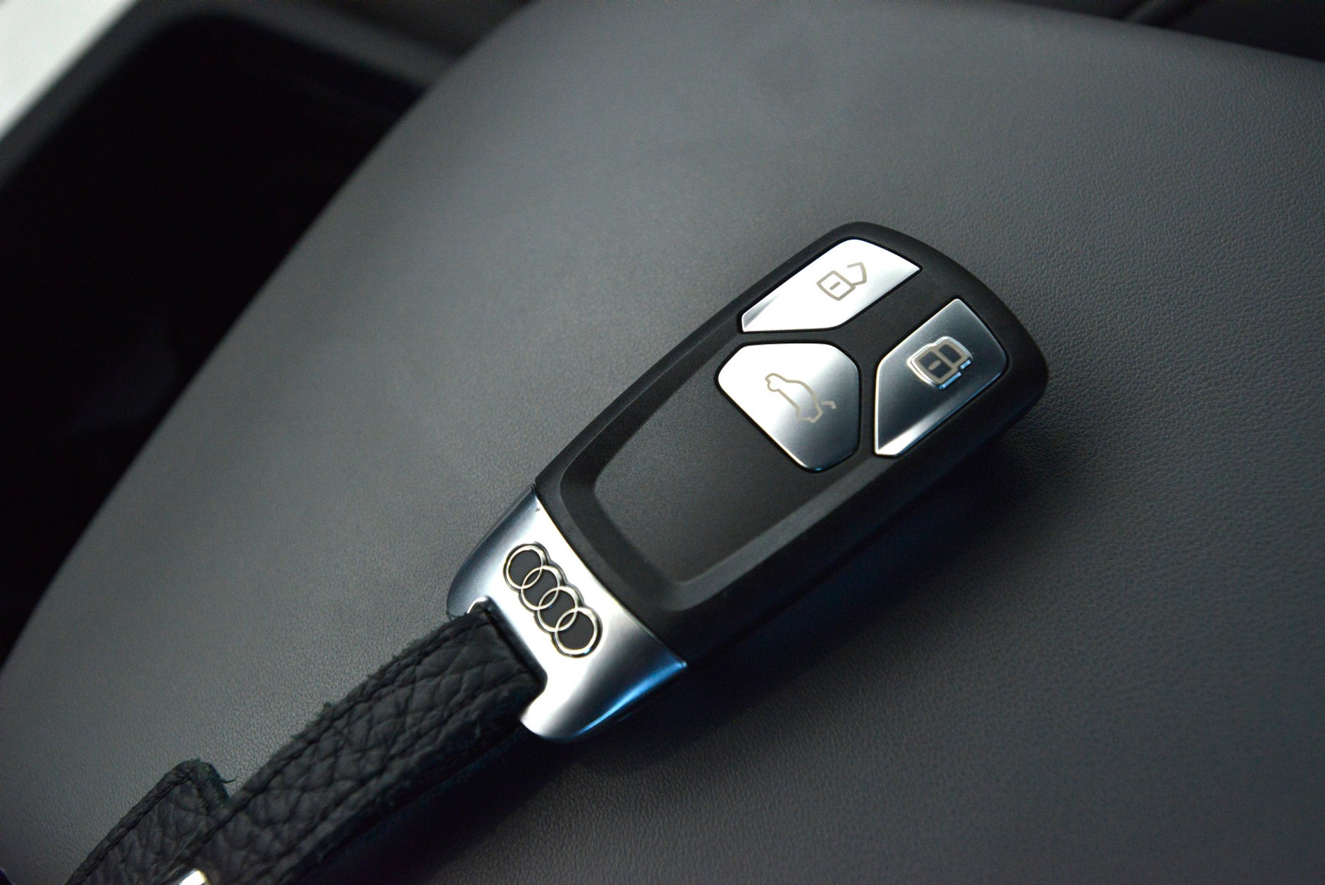 Pojedynek multi-kulti: Audi Q5 kontra BMW X3