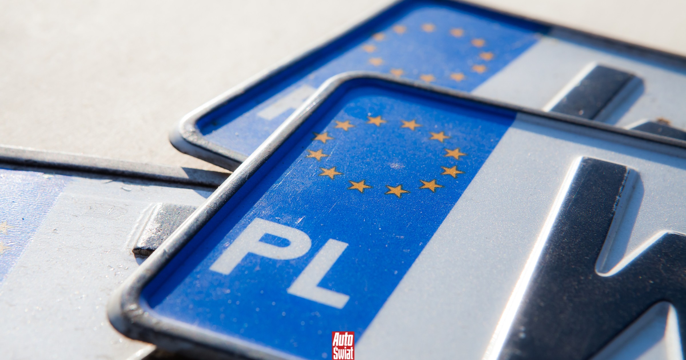 Polskie tablice rejestracyjne. W tym quizie 12/15 to dobry wynik. Jest trudno