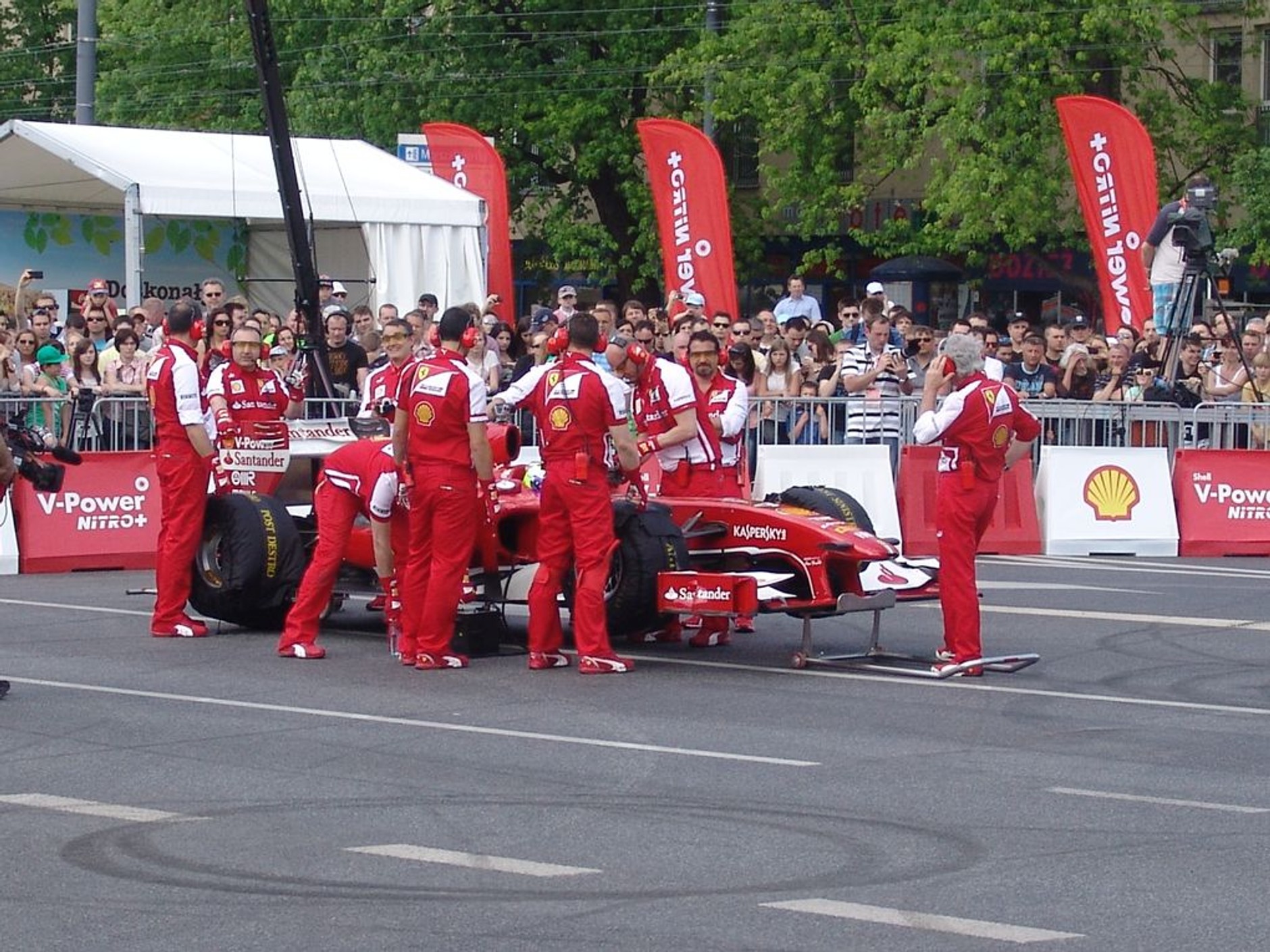 Shell V-Power Nitro+ Show