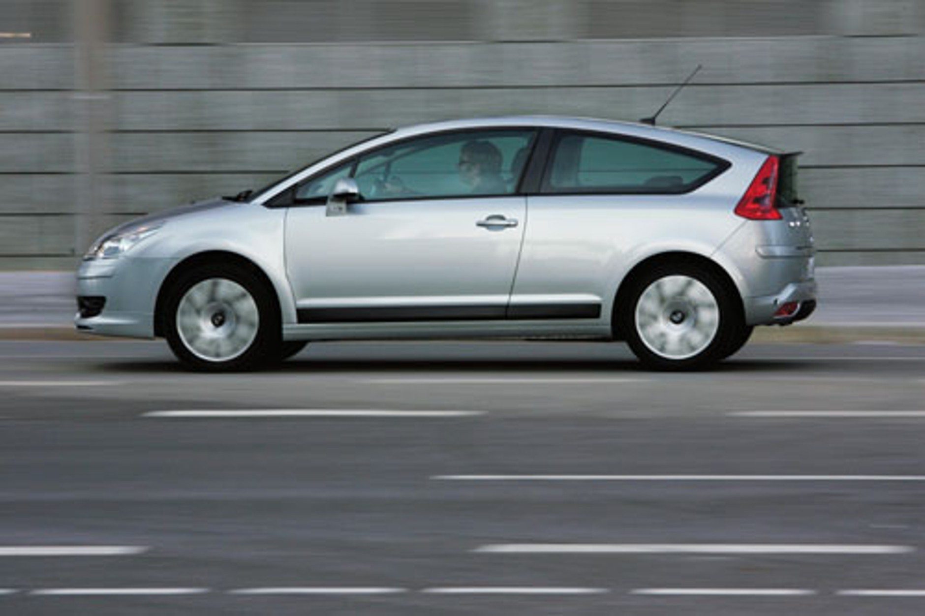 Volvo C30 - Volvo w formacie kompakt