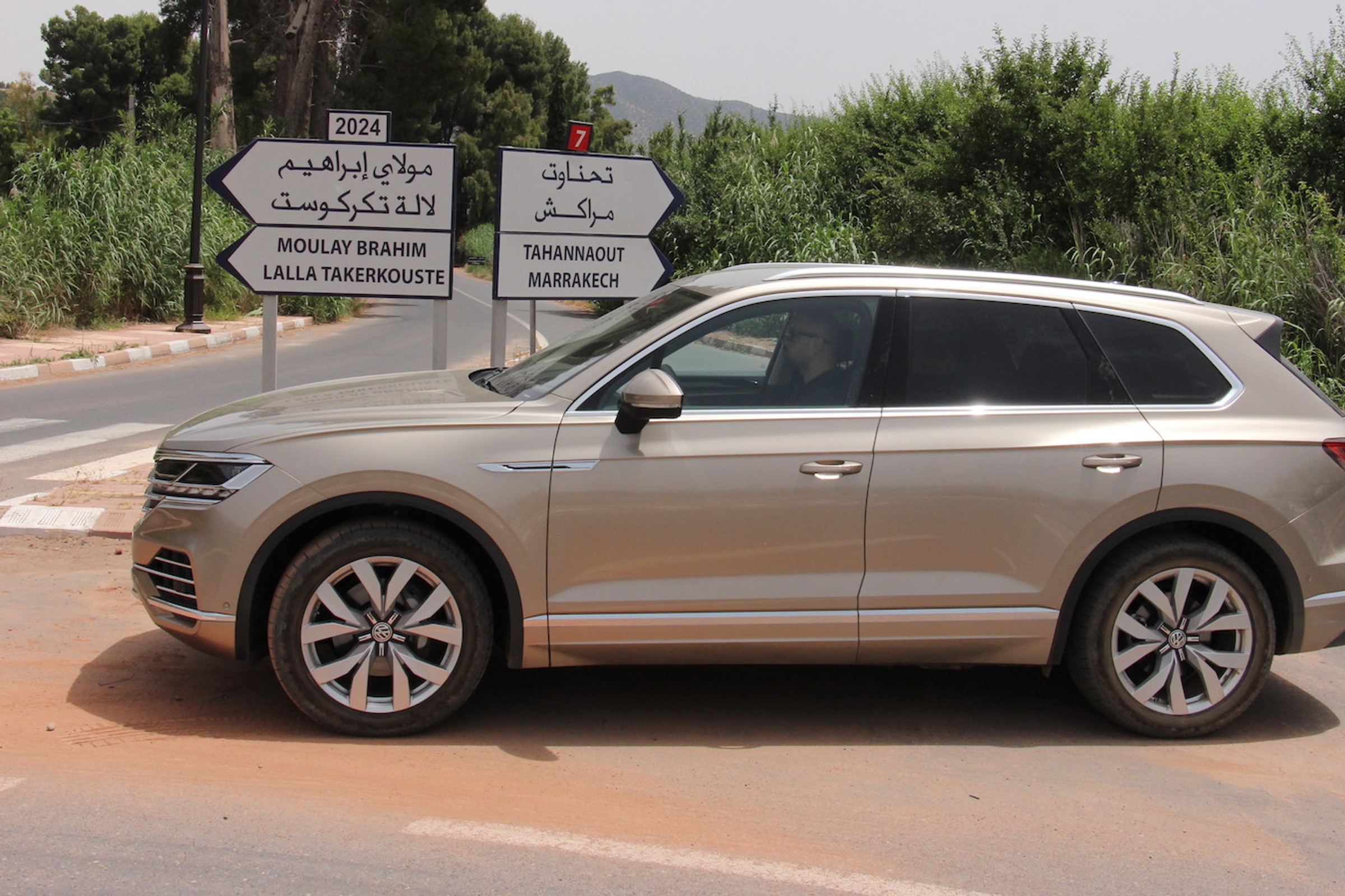 Volkswagen wycofuje tysiące hybryd plug-in. Wykryto usterkę, która może doprowadzić do pożaru