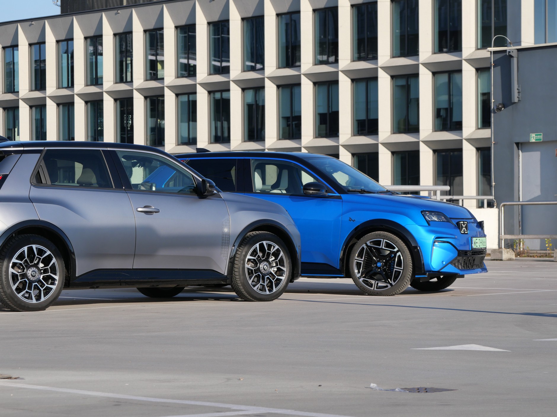 Renault 5 vs Alpine A290