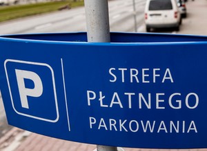 Zapłaciła 200 zł mandatu, chociaż opłaciła postój. Zdecydowała — dosłownie — jedna minuta
