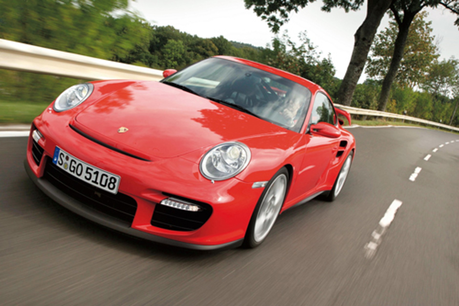 Porsche GT2 kontra Ferrari Scuderia - Zew prędkości