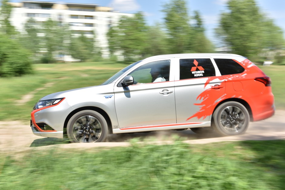 Mistubishi Outlander PHEV