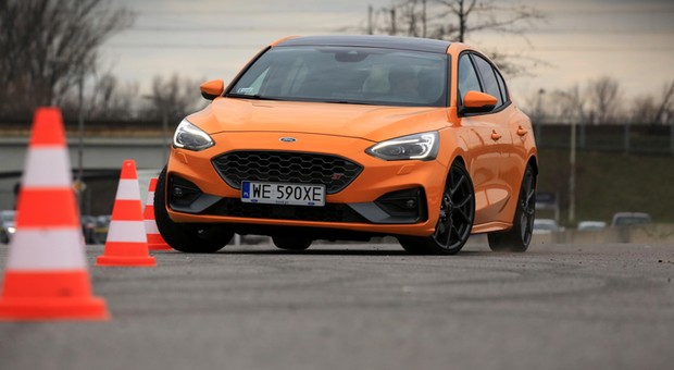 Ford Focus ST – nieustanna radość z prowadzenia – TEST