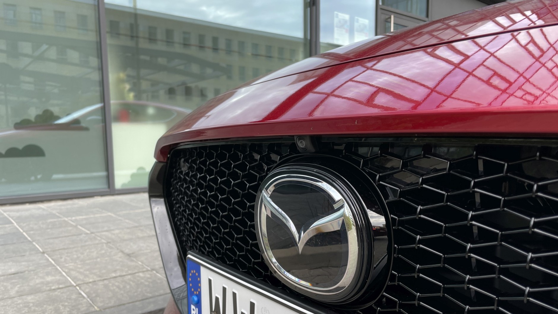 Mazda 3 2.5 e-Skyactiv G