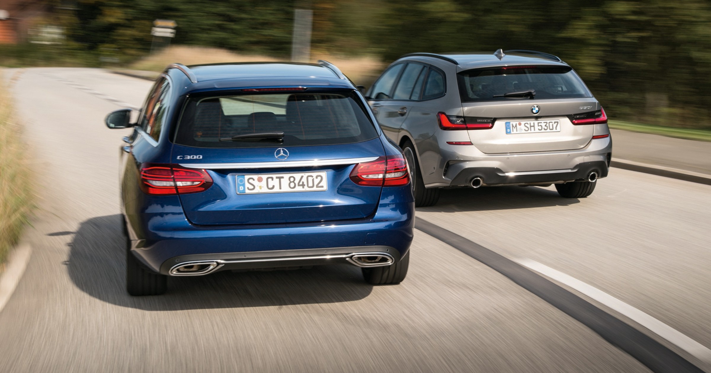 Porównanie: BMW 330i kontra Mercedes C 300 