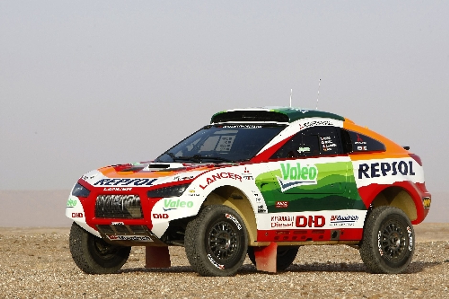 Mitsubishi i Dakar 2009 - na trasie pojawią się cztery Racing Lancery