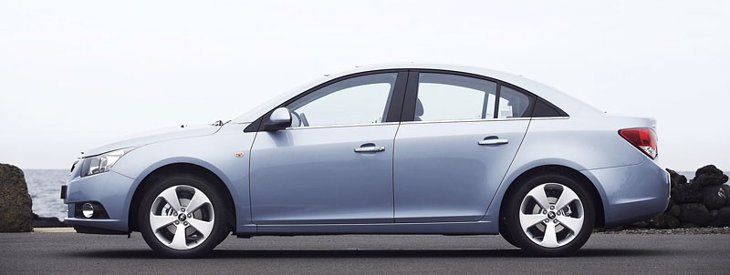 Chevrolet Cruze jest już sprzedawany w Korei (fotogaleria)