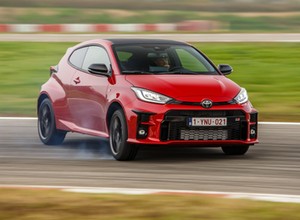 Były filarem każdego producenta, dziś trzydrzwiowe hatchbacki znikają jeden po drugim. Dlaczego?