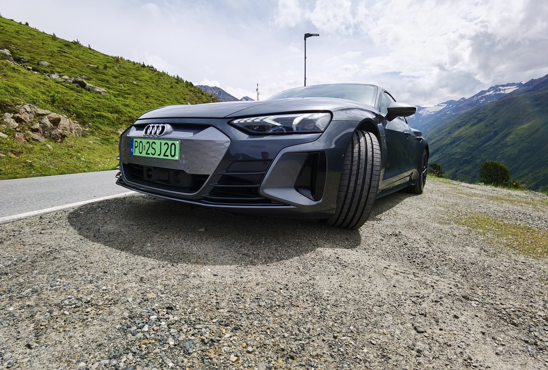 Elektromobilność Alpy Audi e-Tron S Audi e-Tron GT Porsche Taycan