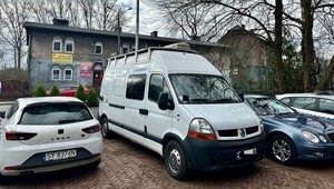 Policjanci mają nowy "bat na kierowców". To niepozorny bus