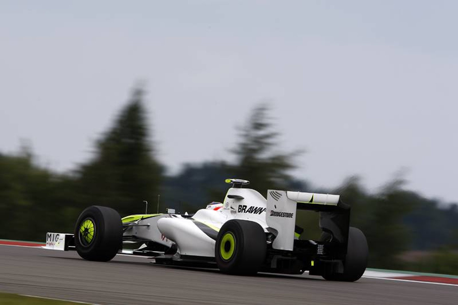 Grand Prix Niemiec 2009: rozpędzony Red Bull Racing dogania Brawn GP (fotogaleria)