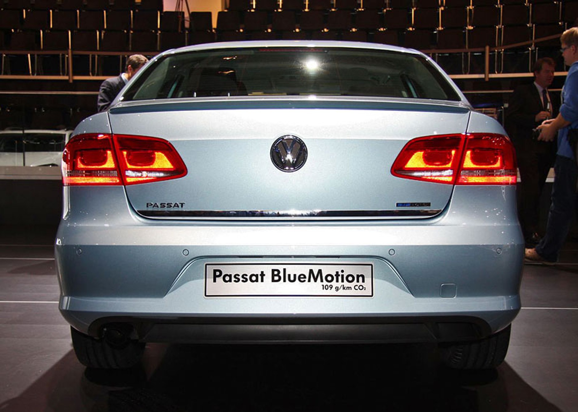 Volkswagen Passat B7 wjechał na salony