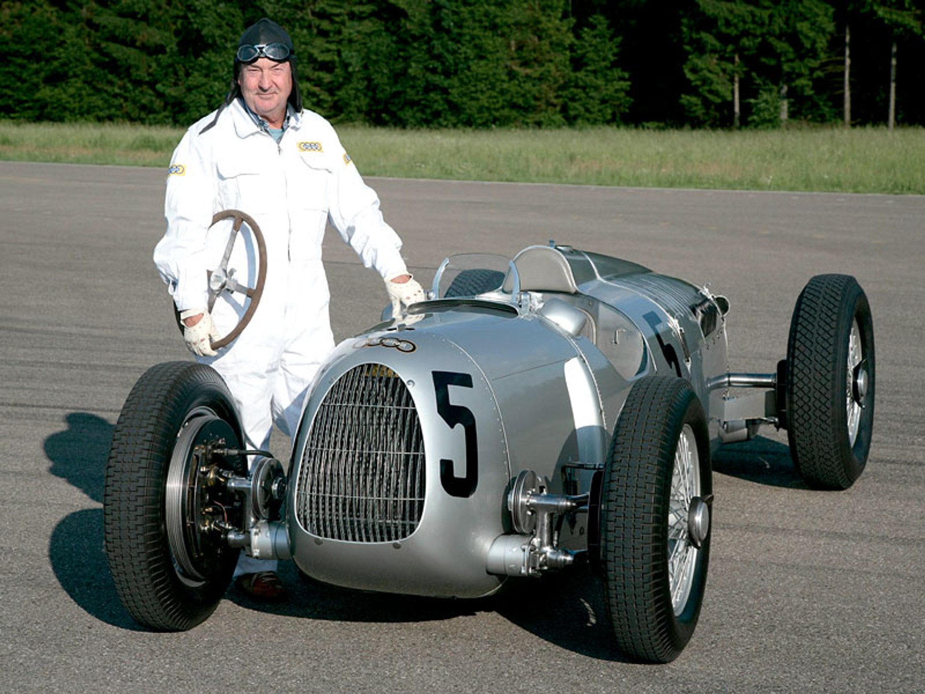 Auto Union: srebrne strzały z czterema kołami mają 75 lat