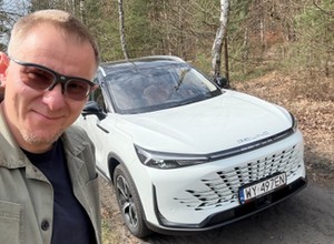 Jeździłem "chińską Warszawą". To auto budzi zachwyt, a po chwili furię