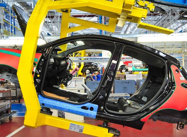 Kto wybuduje kolejną fabrykę aut w Polsce?