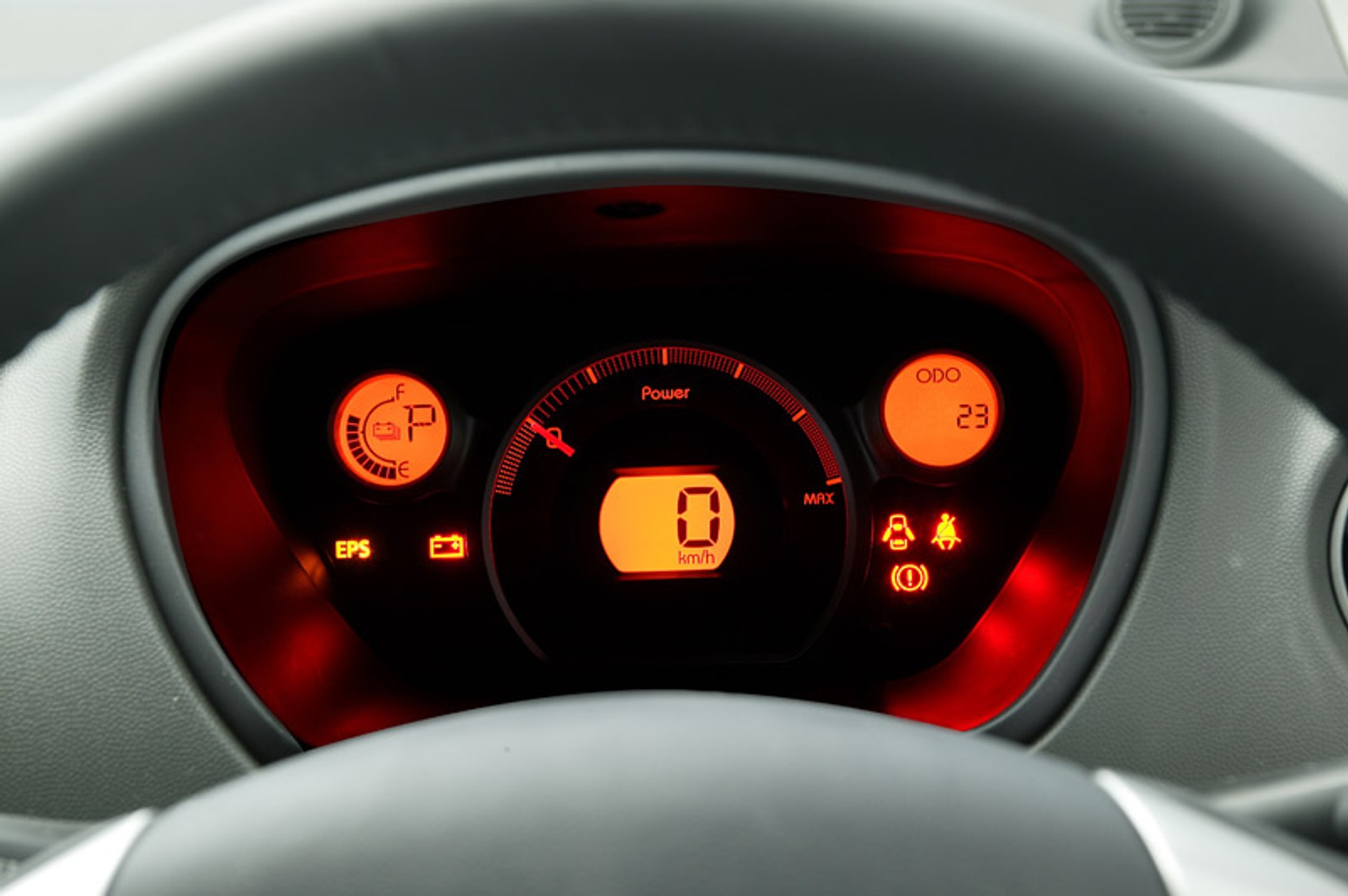 Mitsubishi: zainteresowanie elektrycznym i-MiEV zmusza producenta do zwiększenia produkcji