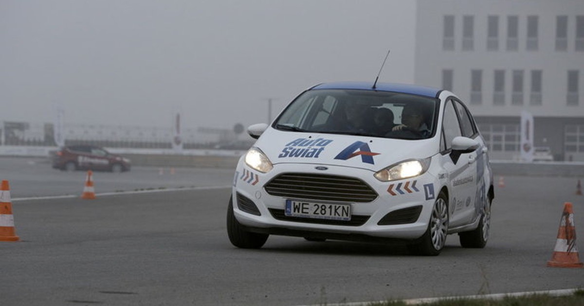 Szkolenie z techniki jazdy Akademii Auto Świat