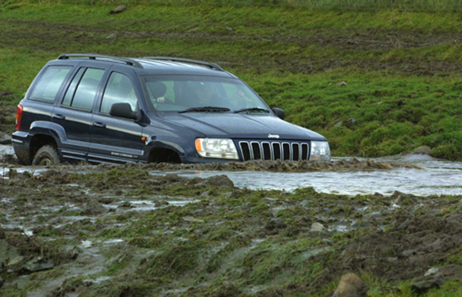 Pokonywanie przeszkód wodnych