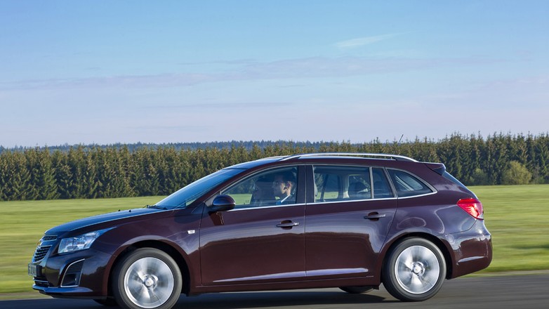 Chevrolet Cruze Kombi: rodzinny kompakt
