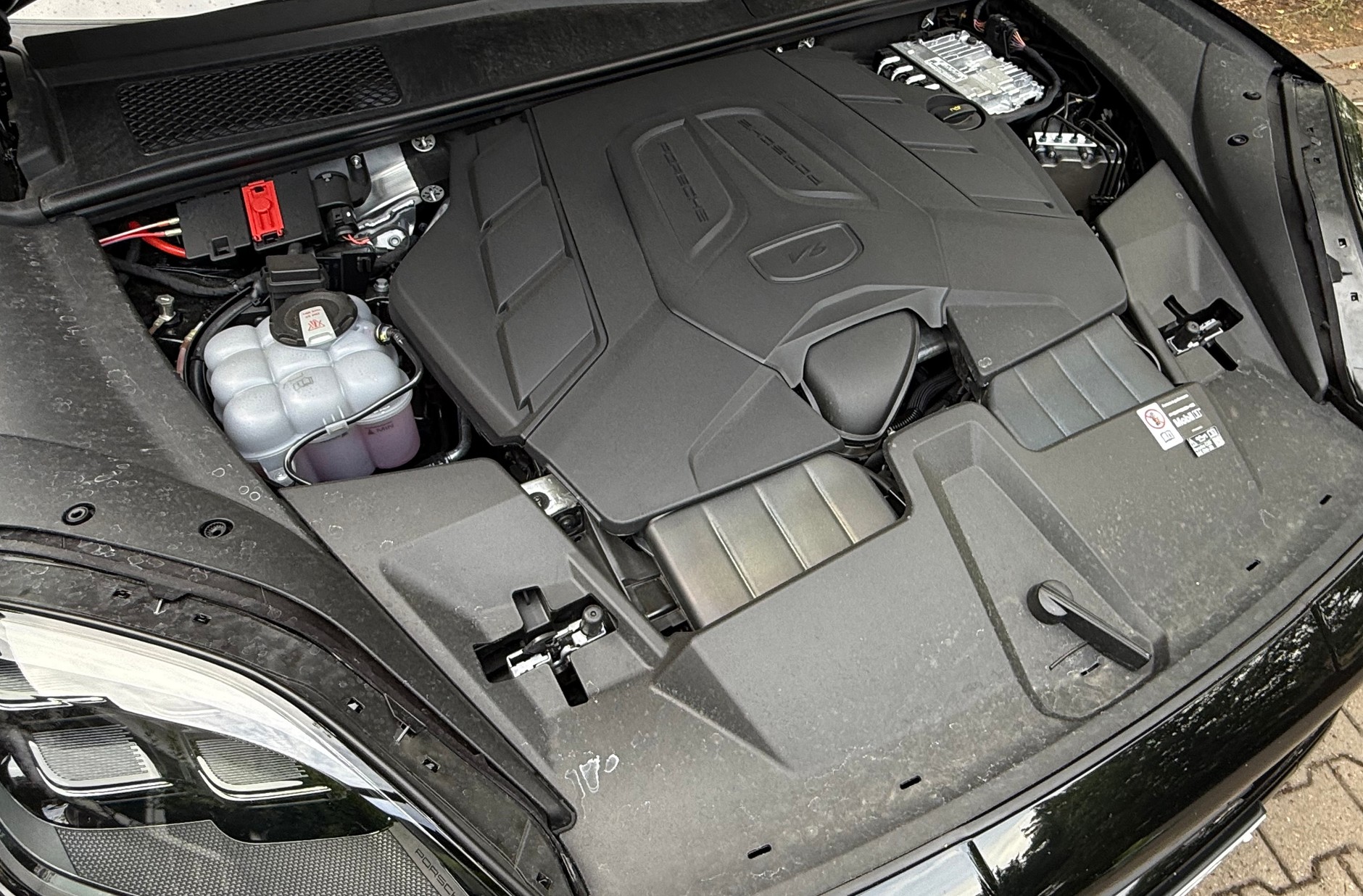 Oto najsłabszy napęd Porsche Cayenne: silnik 3.0 V6 o mocy 353 KM