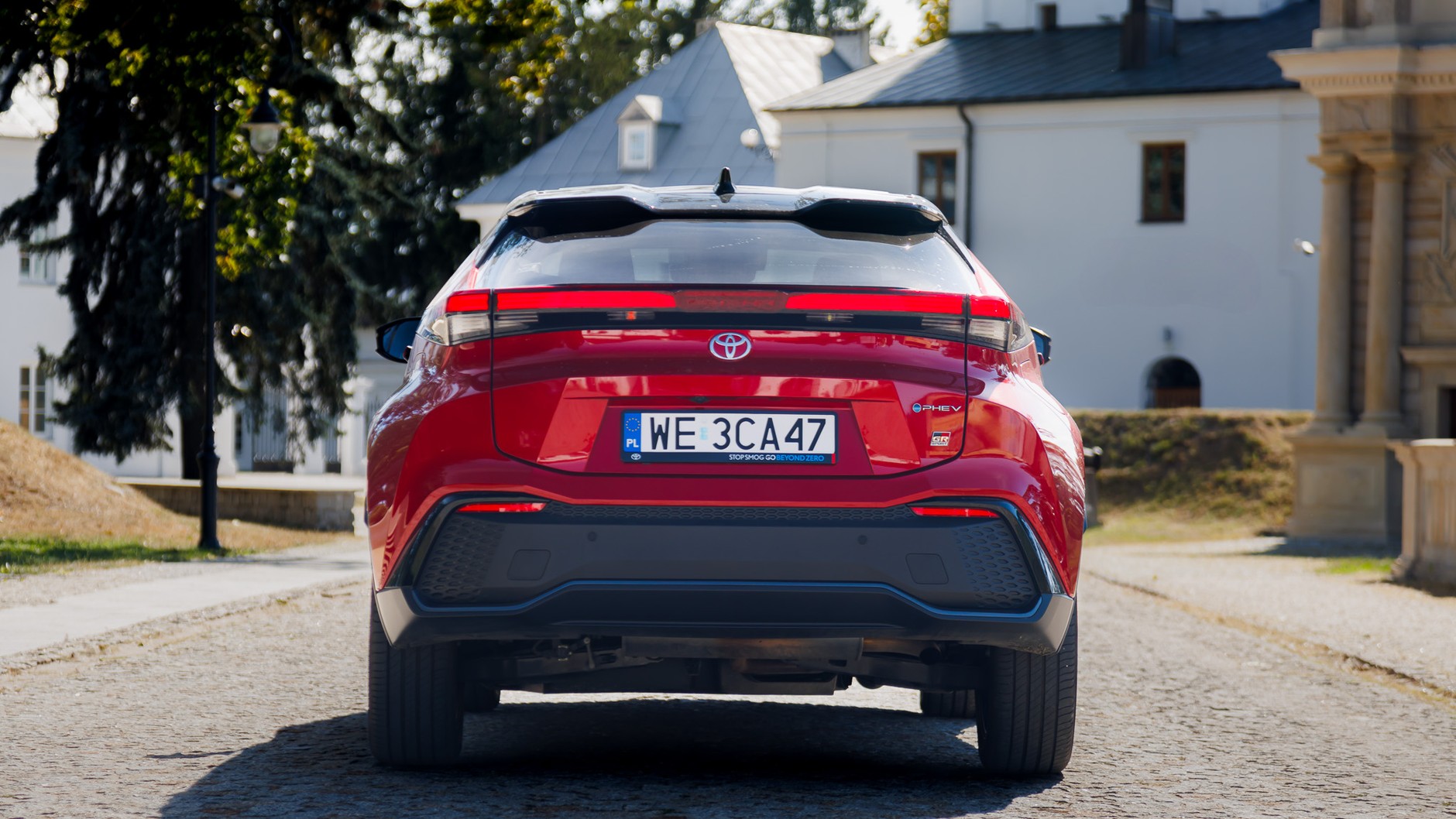 2024 Toyota C-HR PHEV