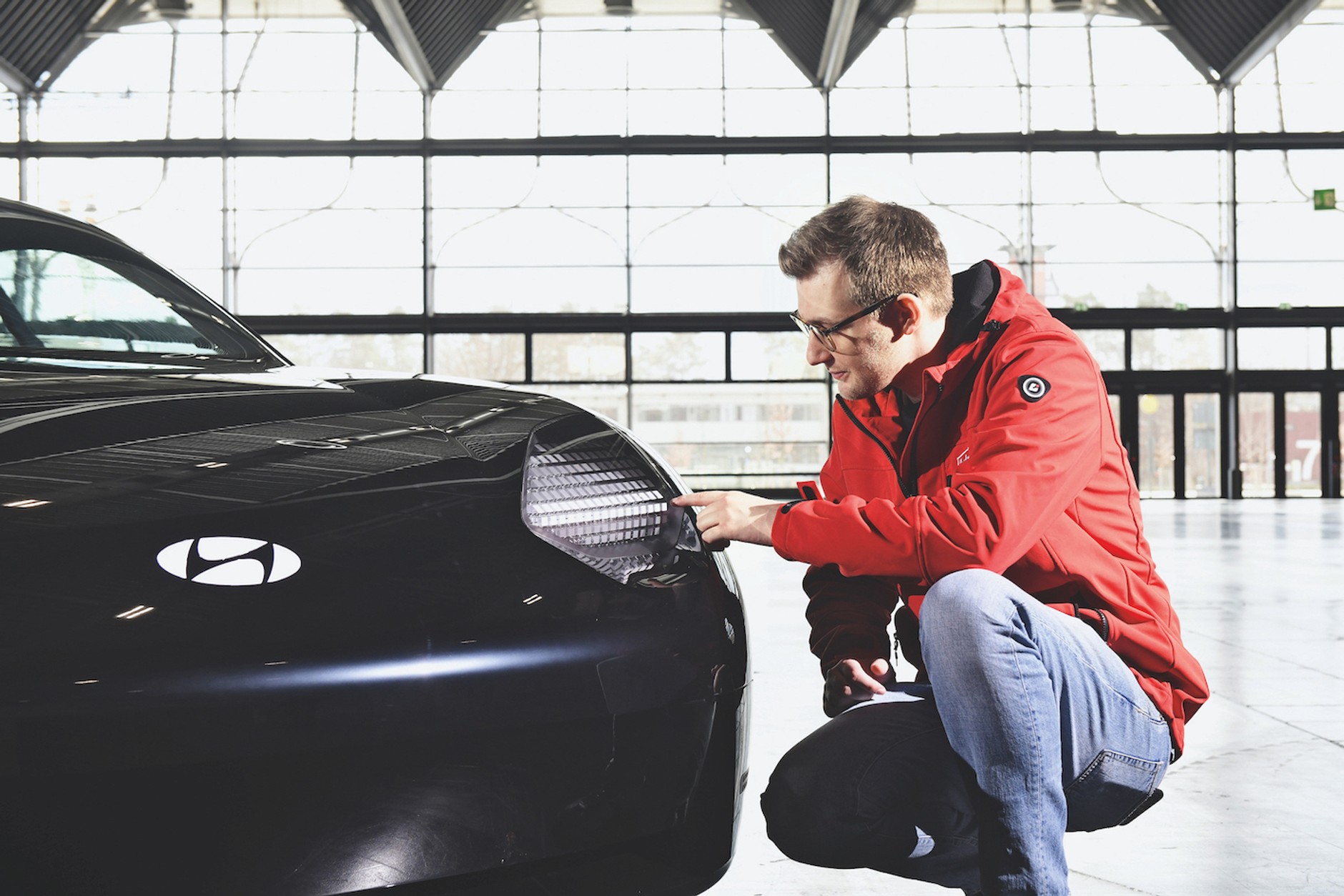 Hyundai Prophecy – koncept kierowany dżojstikami