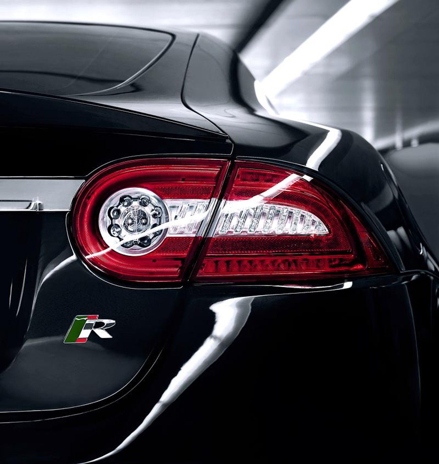 Detroit 2009: Jaguar XK i XKR 2010 – nowe silniki 5,0 V8 i niewielki facelifting