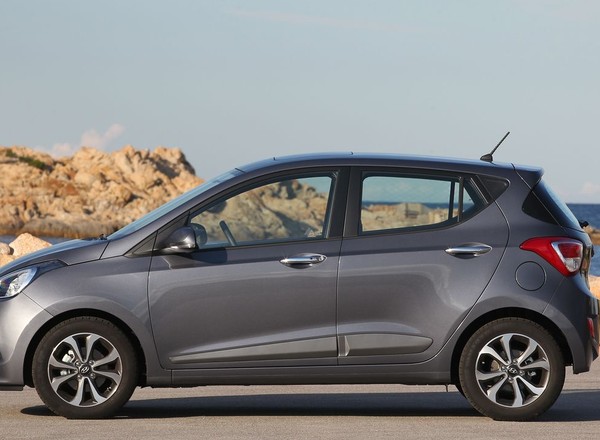 Hyundai i10 - Korea wyprowadza kolejny cios! Test i opinie