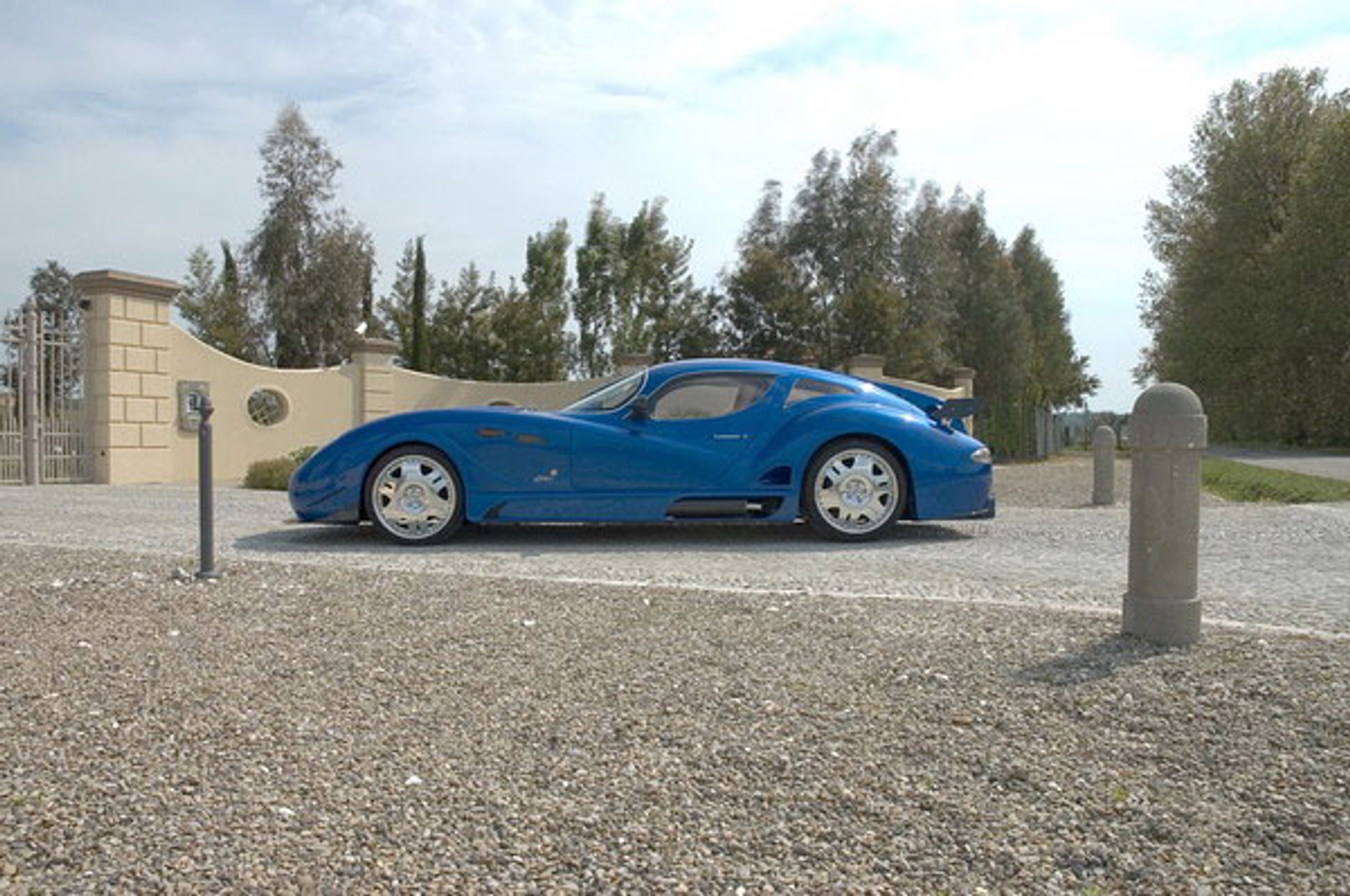 Faralli &amp; Mazzanti Antas V8 GT w produkcji