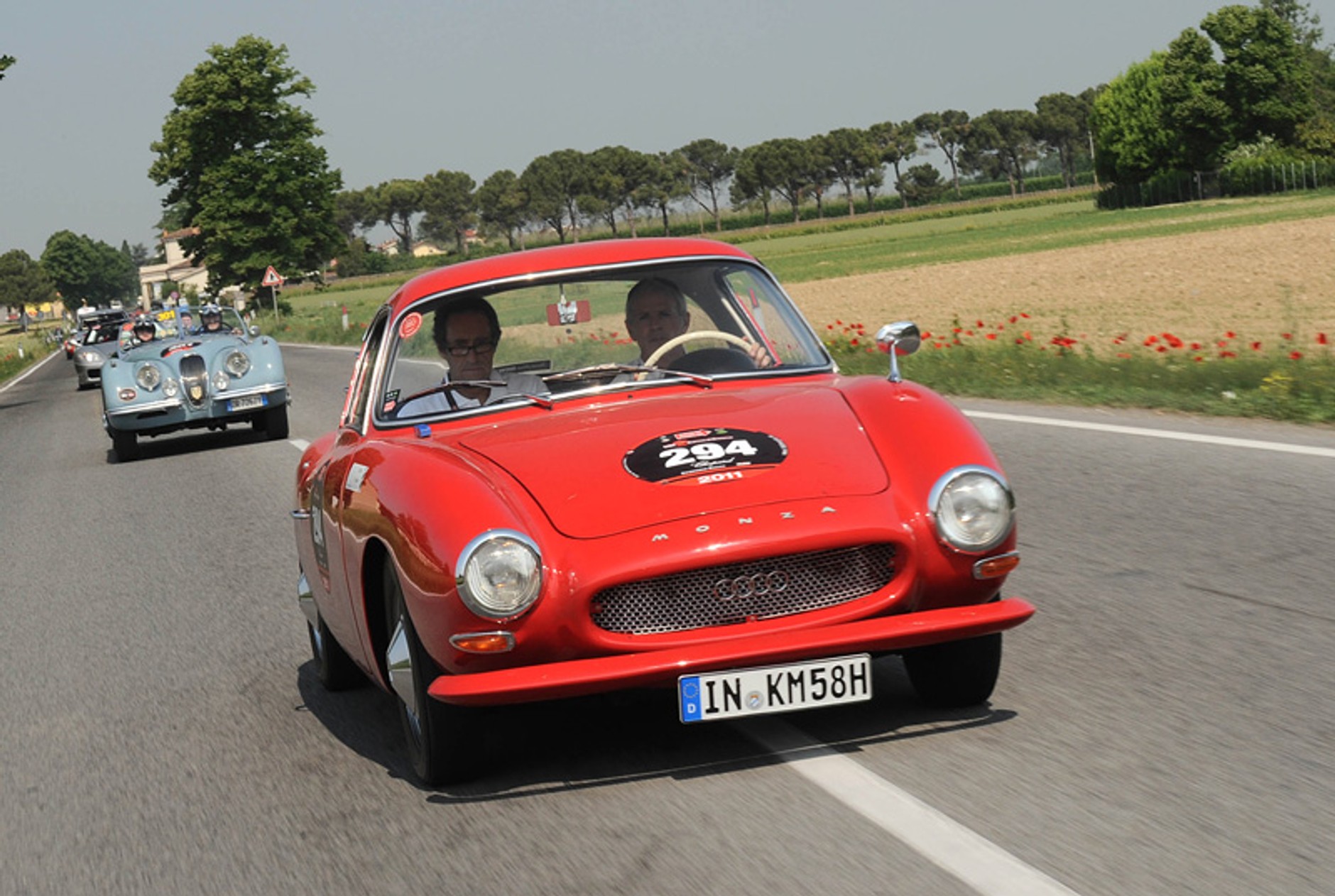 Zobacz zdjęcia z Mille Miglia 2011