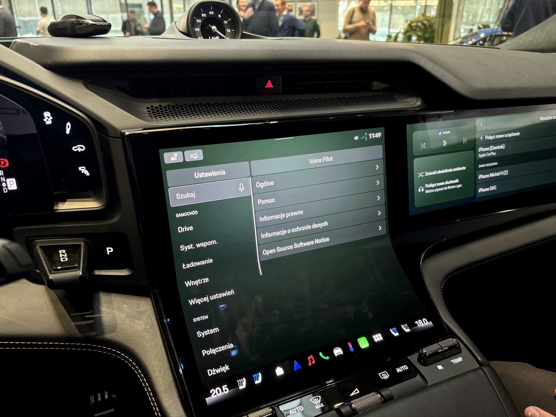 Premiera Cayenne Electric w Porsche Centrum Warszawa Wawer